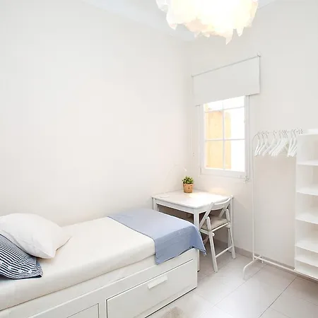 Апартаменты Sants-les Corts Galileu By Interhome *