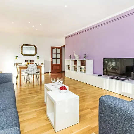 Sants-les Corts Galileu By Interhome Apartament Barcelona